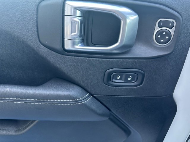 2023 Jeep Wrangler 4xe Sahara photo 17