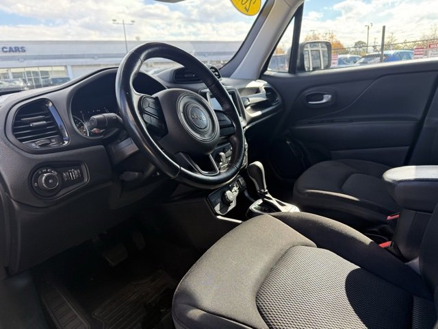 2020 Jeep Renegade Altitude photo 4