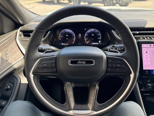 2025 Jeep Grand Cherokee Limited photo 12