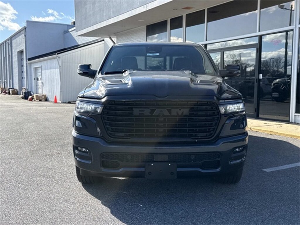 New 2026 Ram 1500 LARAMIE CREW CAB 4X4 5'7 BOX Pickup