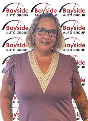 Staff member Amii Ridgell from ID_3a735fb47dc3
