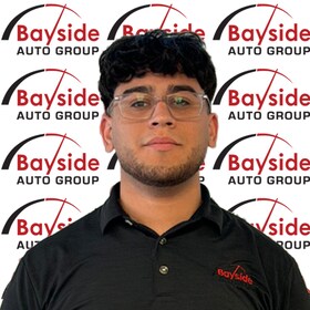 Staff member Giovanni Berrios from ID_3a735fb47dc3