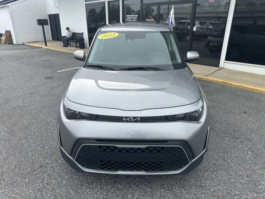 Used 2023 Kia Soul LX Hatchback