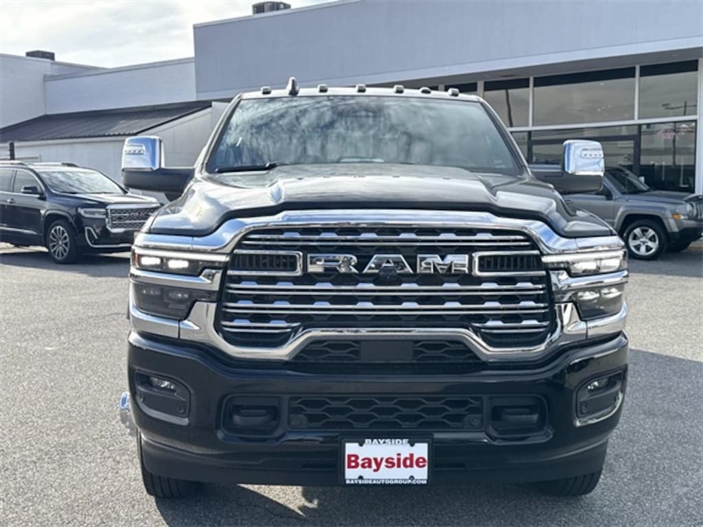 New 2026 Ram 3500 LIMITED CREW CAB 4X4 8' BOX Pickup