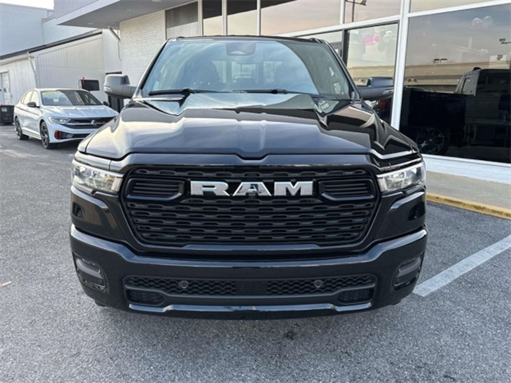 New 2026 Ram 1500 BIG HORN CREW CAB 4X4 5'7 BOX Pickup