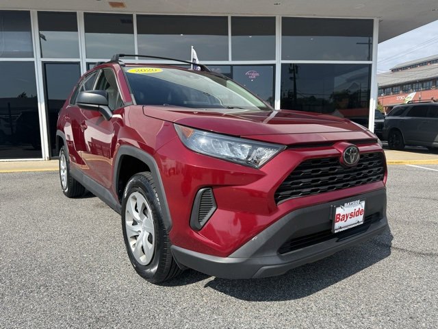 2020 Toyota RAV4 LE photo 2