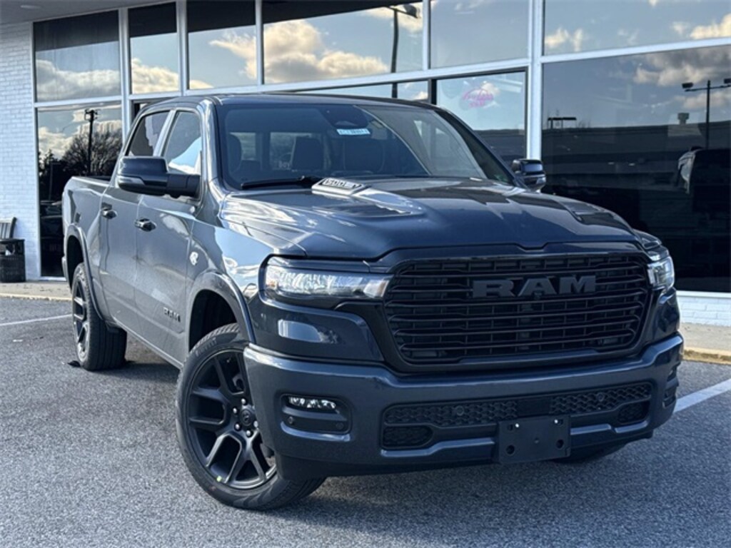 New 2026 Ram 1500 LARAMIE CREW CAB 4X4 5'7 BOX Pickup