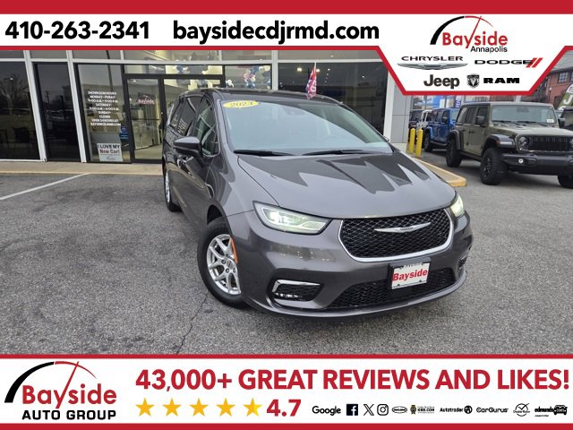 2023 Chrysler Pacifica Touring L's photo