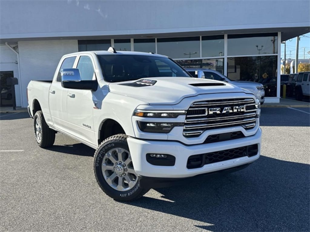 New 2026 Ram 2500 LARAMIE CREW CAB 4X4 6'4 BOX Pickup