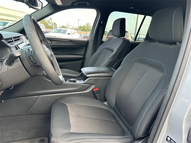 2024 Jeep Grand Cherokee Laredo photo 4