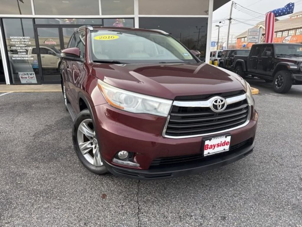 Used 2016 Toyota Highlander Limited V6 SUV