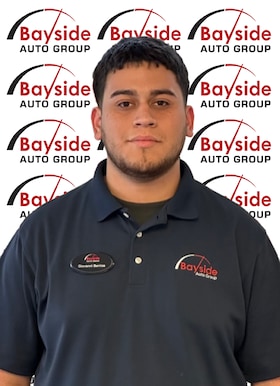 Staff member Giovanni Berrios from ID_3a735fb47dc3