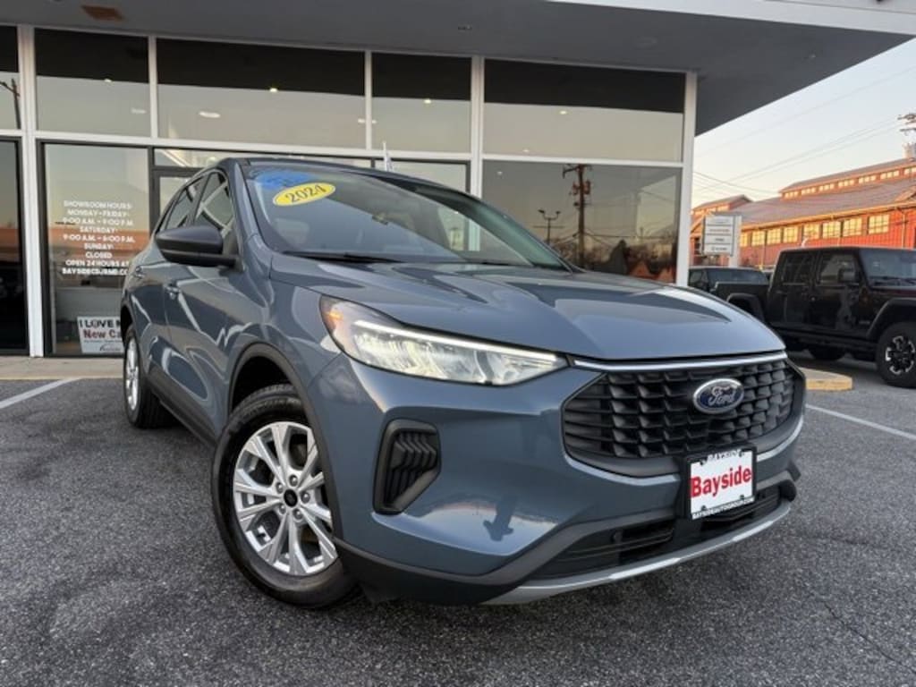 Used 2024 Ford Escape Active SUV