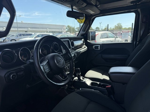 2021 Jeep Wrangler Unlimited Sport Altitude photo 2