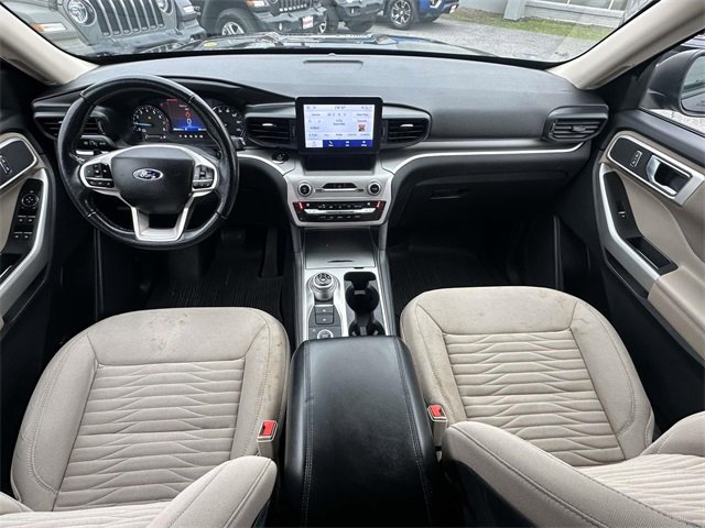 2020 Ford Explorer XLT photo 3