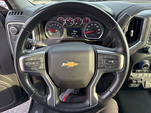 2020 Chevrolet Silverado 1500 LT photo 3