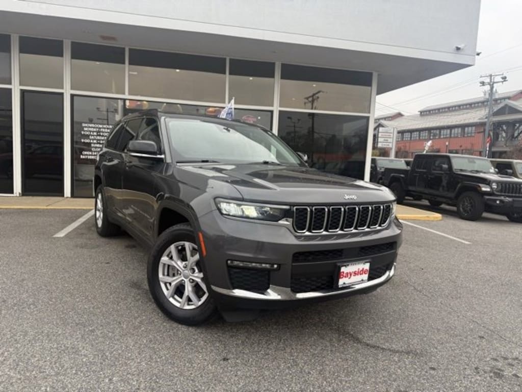 Used 2022 Jeep New Grand Cherokee Limited SUV