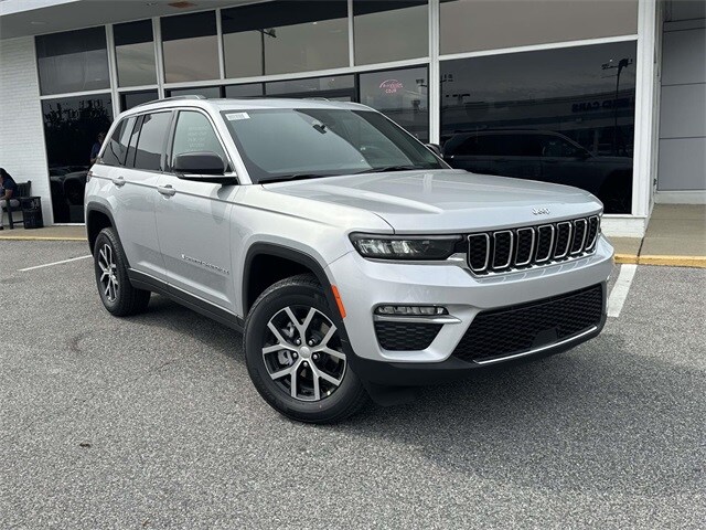 2025 Jeep Grand Cherokee Limited photo 2