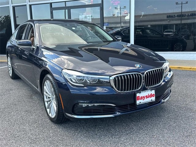 Used 2017 BMW 7 Series 740i with VIN WBA7E4C38HGV23330 for sale in Annapolis, MD