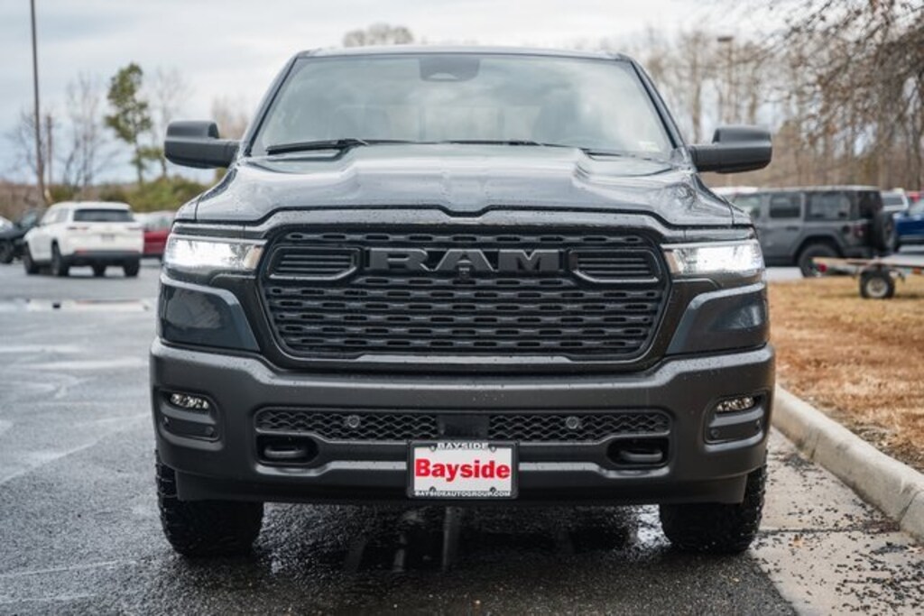 New 2026 Ram 1500 WARLOCK CREW CAB 4X4 5'7 BOX Pickup