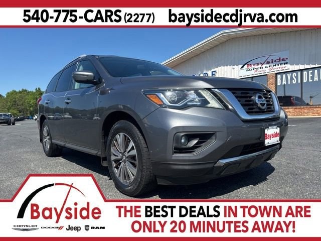 2019 Nissan Pathfinder SV 2WD's photo