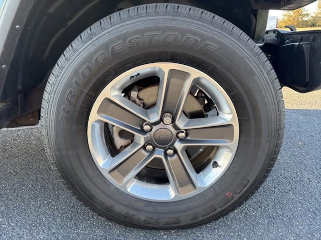 Used 2021 Jeep Wrangler Unlimited Sahara SUV