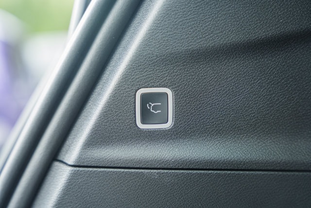 2026 Chrysler Pacifica Select - Photo 14