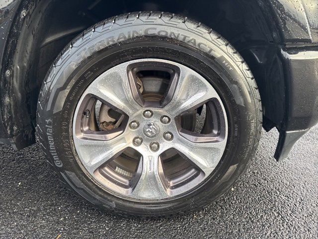 2022 Ram 1500 Laramie photo 2