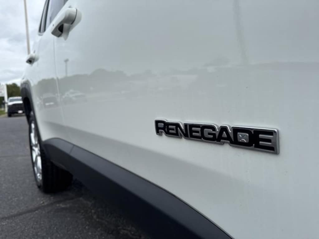 Used 2019 Jeep Renegade Latitude 4x4 SUV
