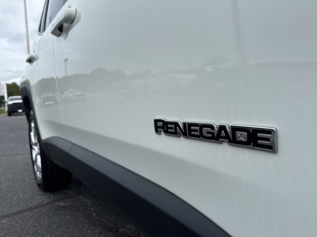 2019 Jeep Renegade Latitude photo 3