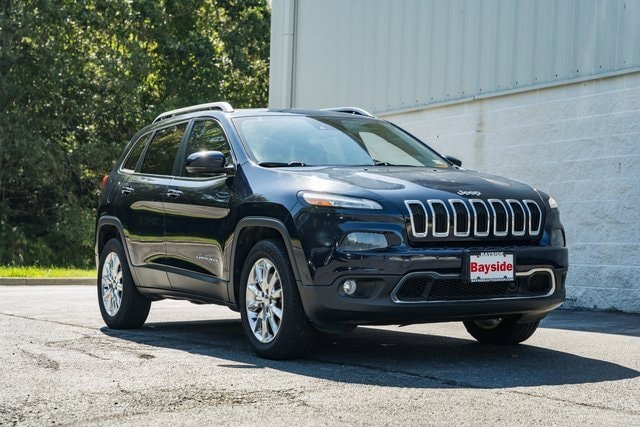 Used 2014 Jeep Cherokee Limited with VIN 1C4PJMDS8EW266501 for sale in King George, VA