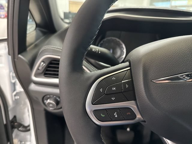 2026 Chrysler Pacifica Select - Photo 27