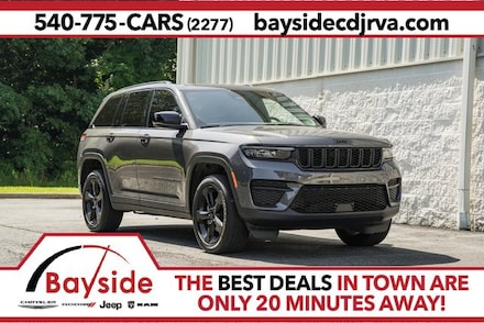 2024 Jeep Grand Cherokee Laredo SUV