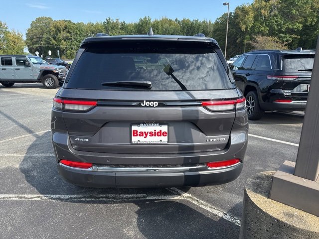 2025 Jeep Grand Cherokee Limited photo 4