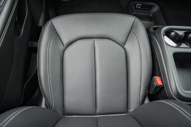 2026 Chrysler Pacifica Select - Photo 39