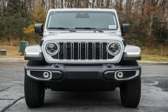 2026 Jeep Wrangler Sahara photo 3