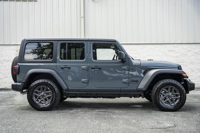 2025 Jeep Wrangler Sport S photo 3