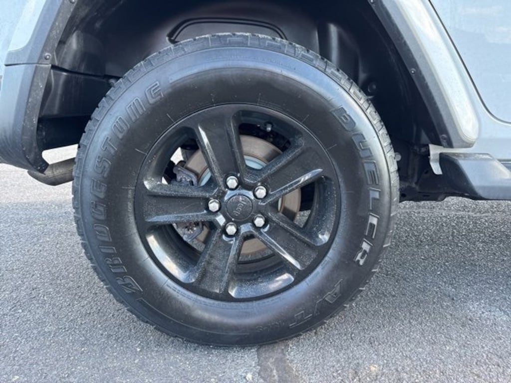 Used 2018 Jeep Wrangler Unlimited Sahara 4x4 SUV