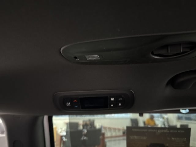 2026 Chrysler Pacifica Select - Photo 20