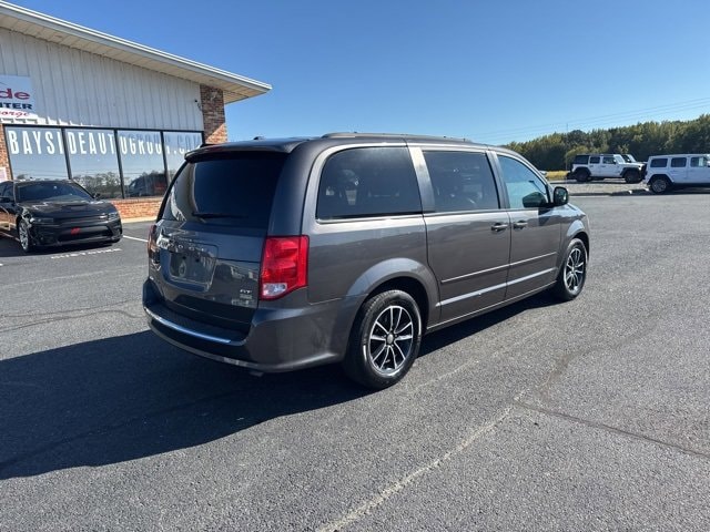 2017 Dodge Grand Caravan GT photo 4