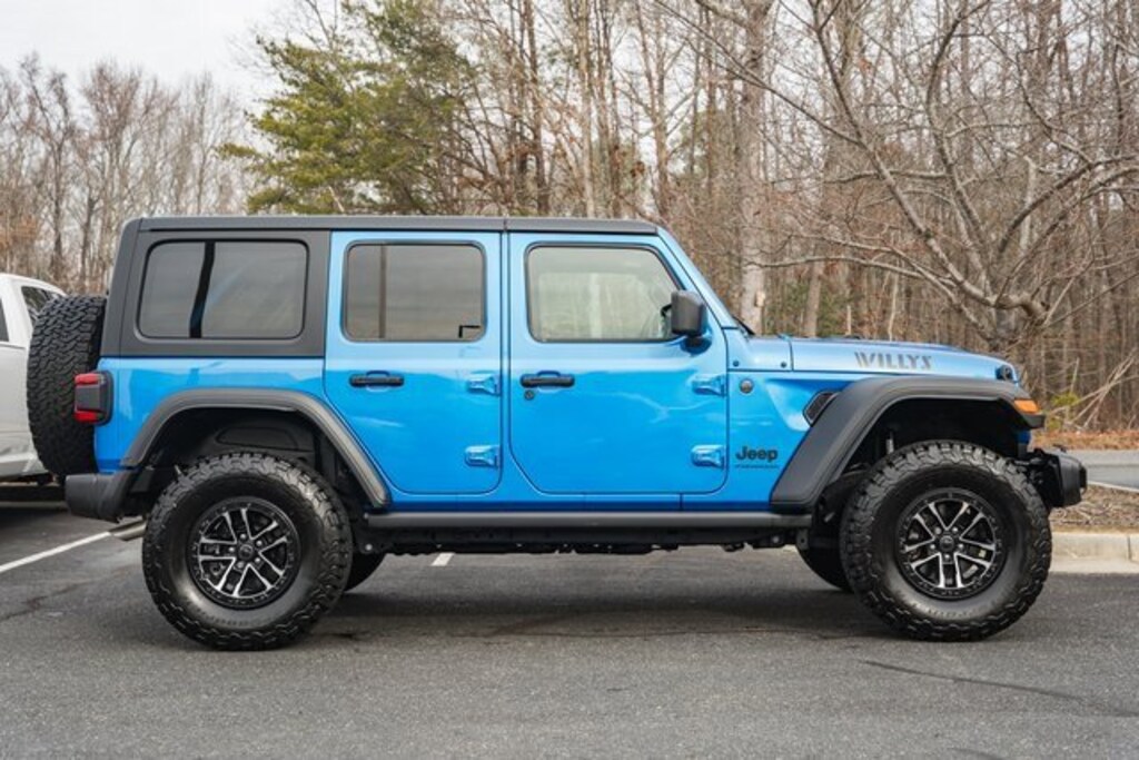 Used 2024 Jeep Wrangler Sport SUV