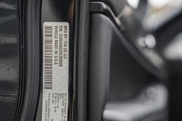 2025 Jeep Grand Cherokee Laredo - Photo 51