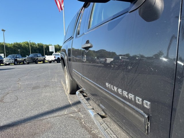 2012 Chevrolet Silverado 1500 LT photo 3