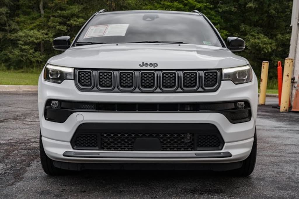 Used 2023 Jeep Compass Limited SUV