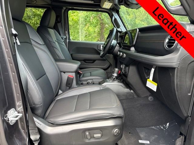 2026 Jeep Wrangler 4-Door Sahara - Photo 24