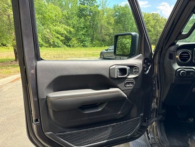 2026 Jeep Wrangler 4-Door Sahara - Photo 37