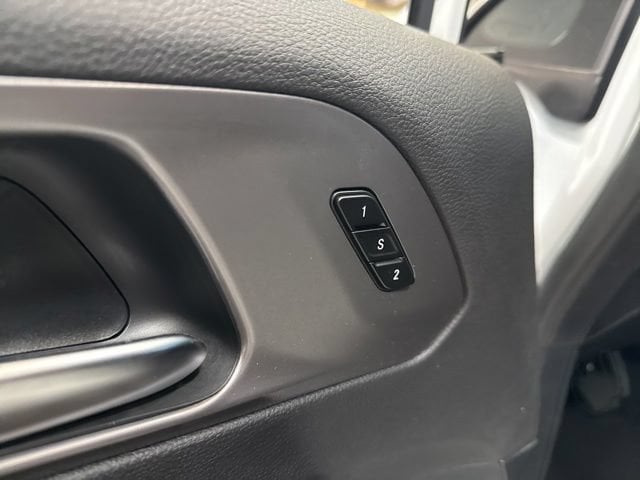 2026 Chrysler Pacifica Select - Photo 28