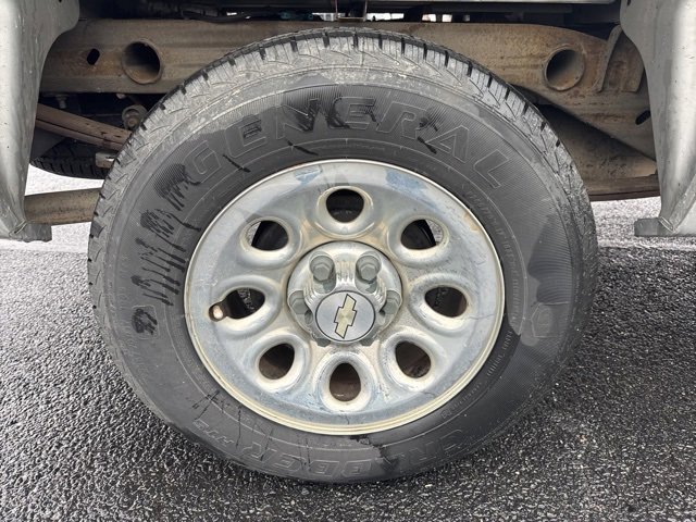 2010 Chevrolet Silverado 1500 Work Truck photo 3