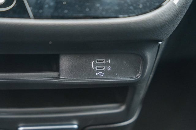 2026 Chrysler Pacifica Select - Photo 36