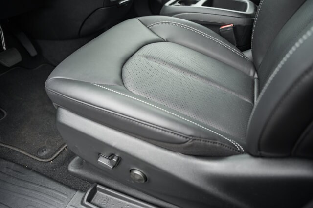 2026 Chrysler Pacifica Select - Photo 44